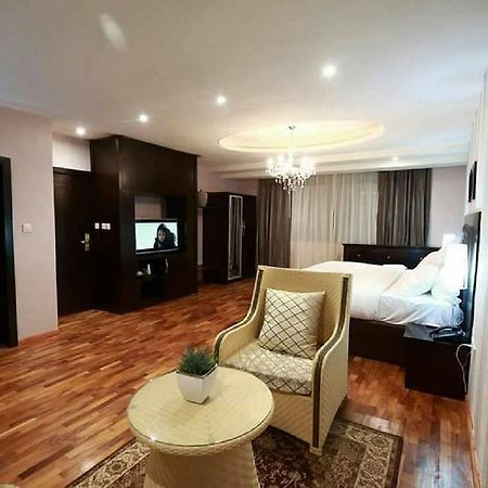 Tivoli Hotel Seafront Ikoyi Aliayabiagba Zewnętrze zdjęcie