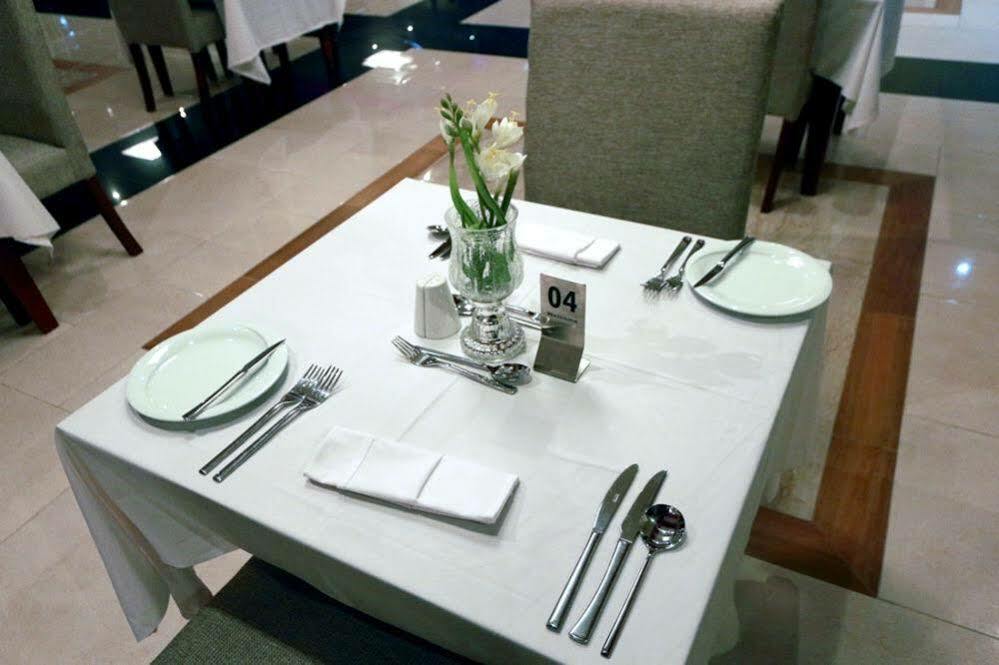 Tivoli Hotel Seafront Ikoyi Aliayabiagba Zewnętrze zdjęcie